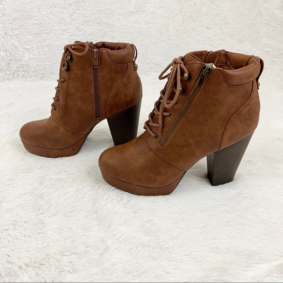 Material Girl Rheta Cognac Lace Up Booties - Picture 3 of 6